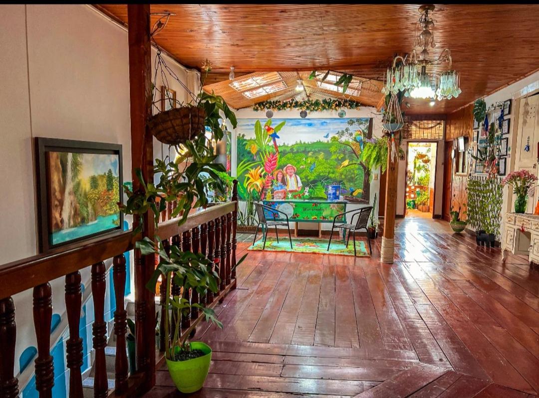 Casa Madre Tierra Src Bed & Breakfast Санта Роса де Кабал Екстериор снимка