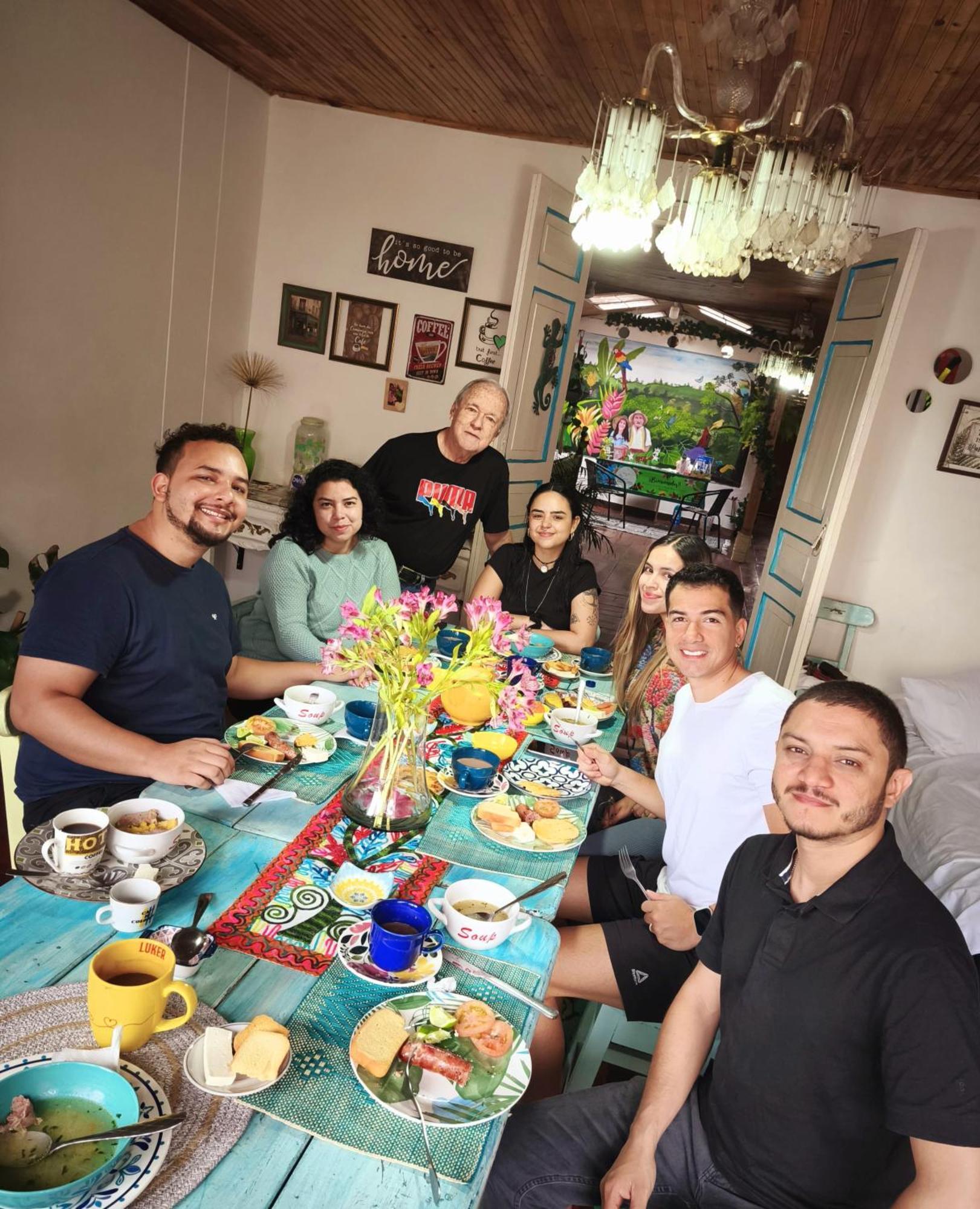 Casa Madre Tierra Src Bed & Breakfast Санта Роса де Кабал Екстериор снимка